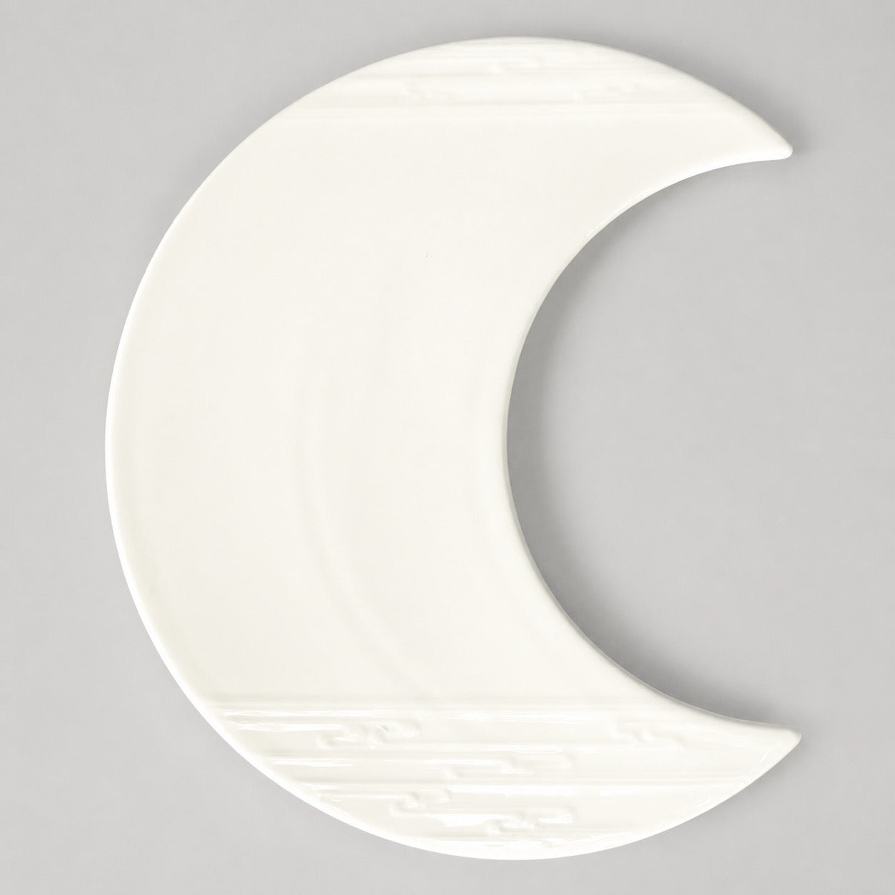 tyetye crescent plate 26cm white ceramic sculptural serving plate top view India